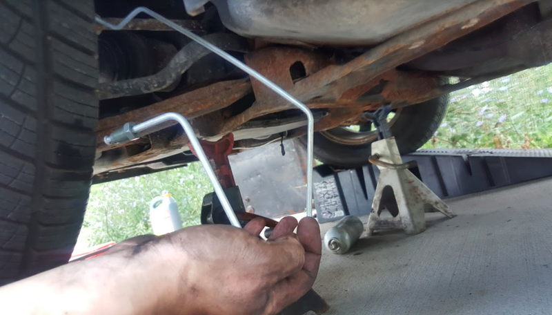 Illustration for article titled Replacing Rusty Brake Lines on a $1 Oldsmobile Alero Was Hell